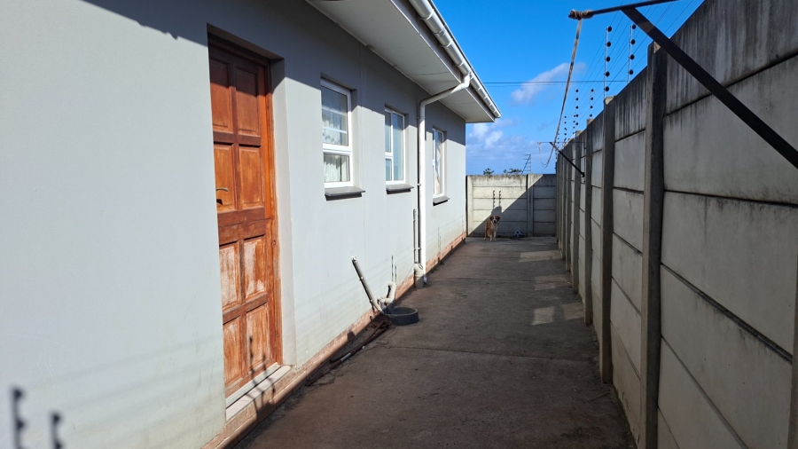 3 Bedroom Property for Sale in Gonubie Eastern Cape